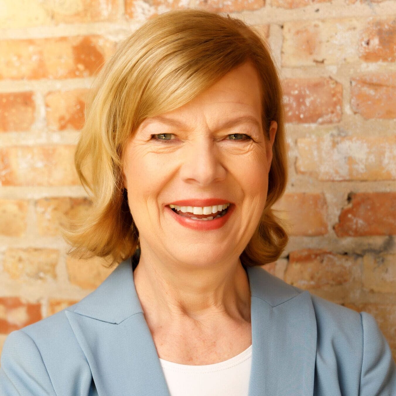 Sen. Tammy Baldwin Headshot (2)